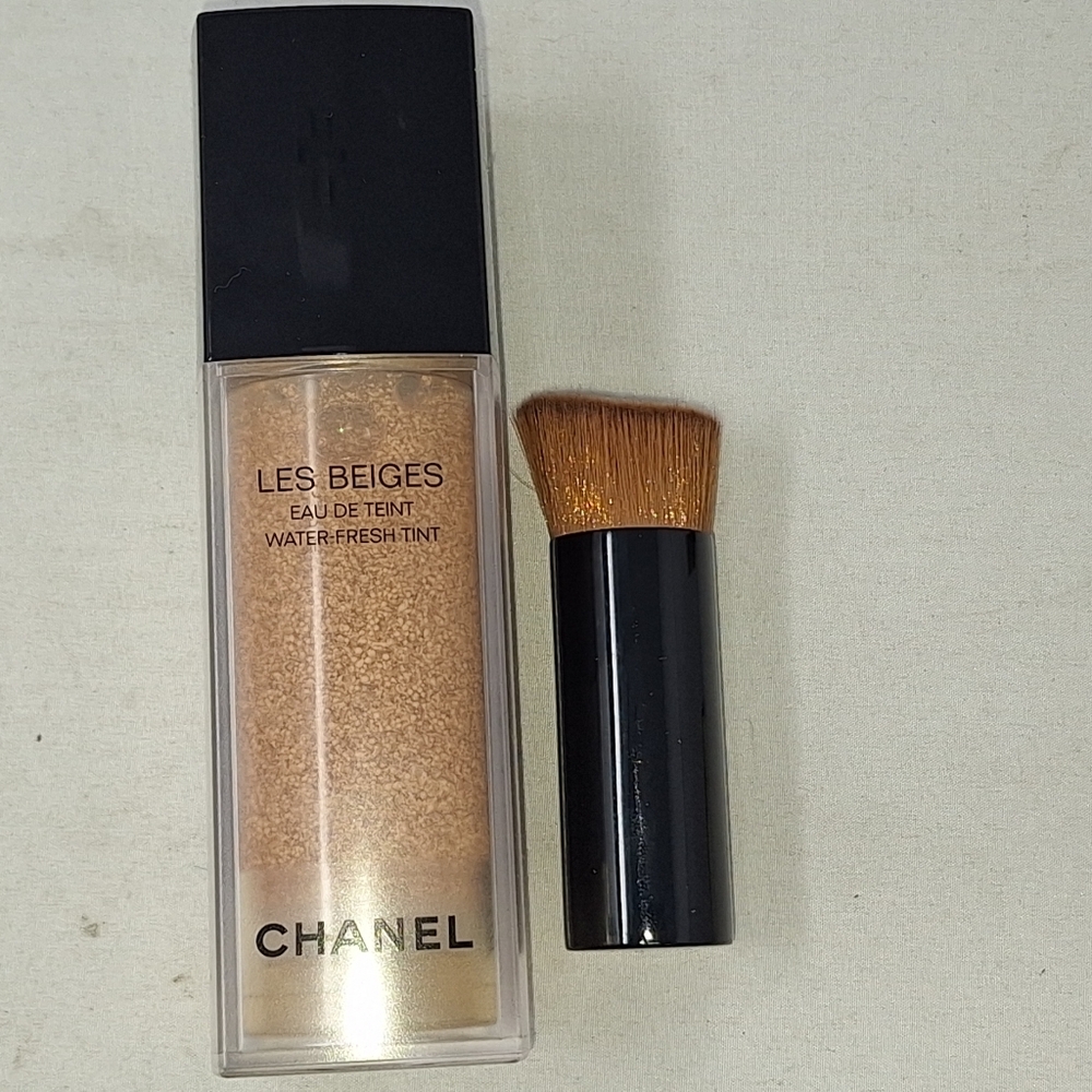 CHANEL Les Beiges Water-Fresh Tint - Tan